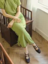 Black Republic of China vintage qipao shoes on model with green cheongsam, 1920s replica jacquard leather kitten heel mary jane shoes for traditional dress