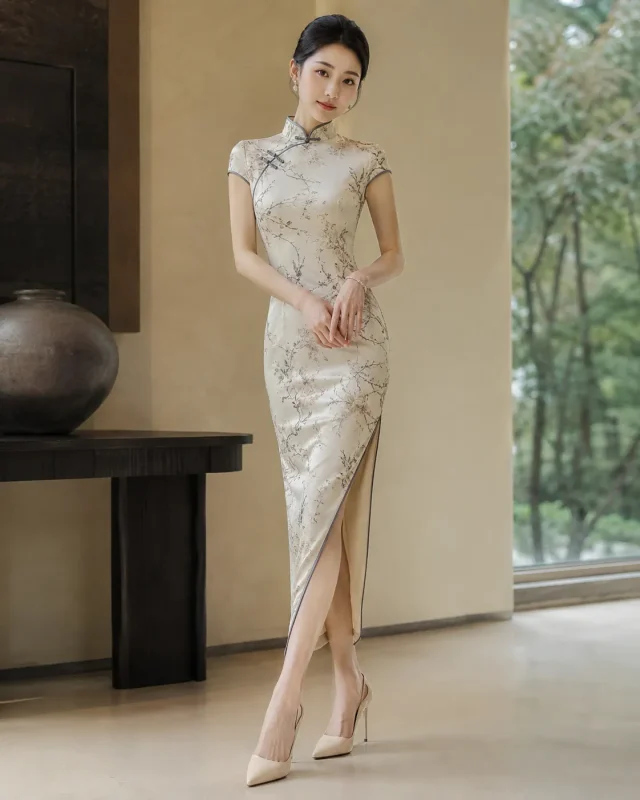 Nude pointed toe heels, classic formal shoes to wear with traditional long floral cheongsam