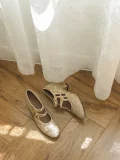 Republic of China vintage style gold qipao shoes, 1920s replica jacquard leather kitten heel mary jane shoes with classic double straps for cheongsam